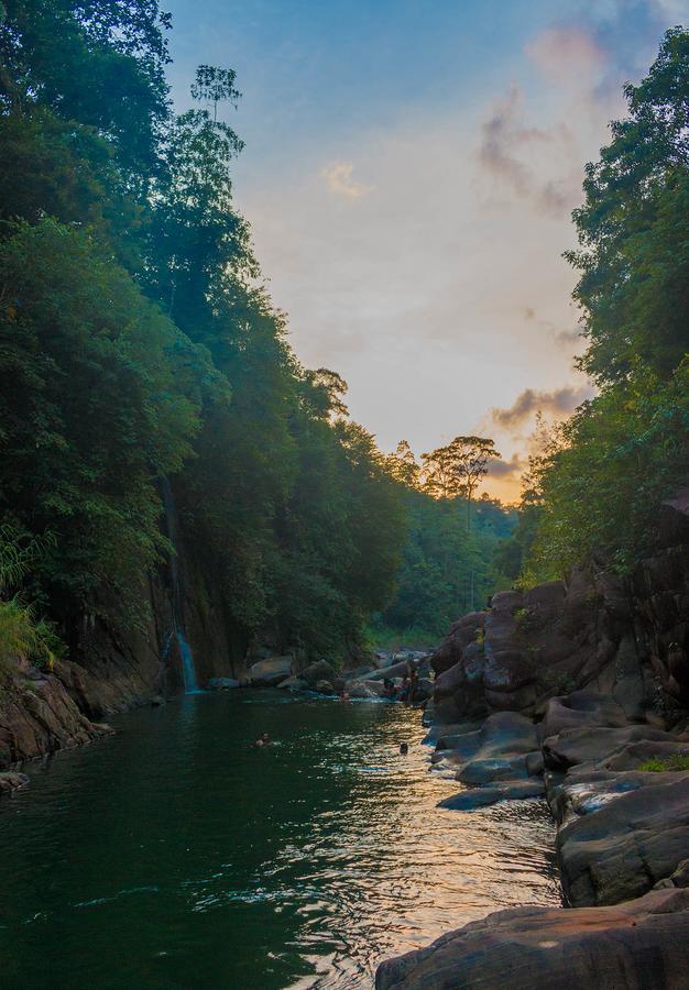 Jungle River Ginigathena Exterior photo